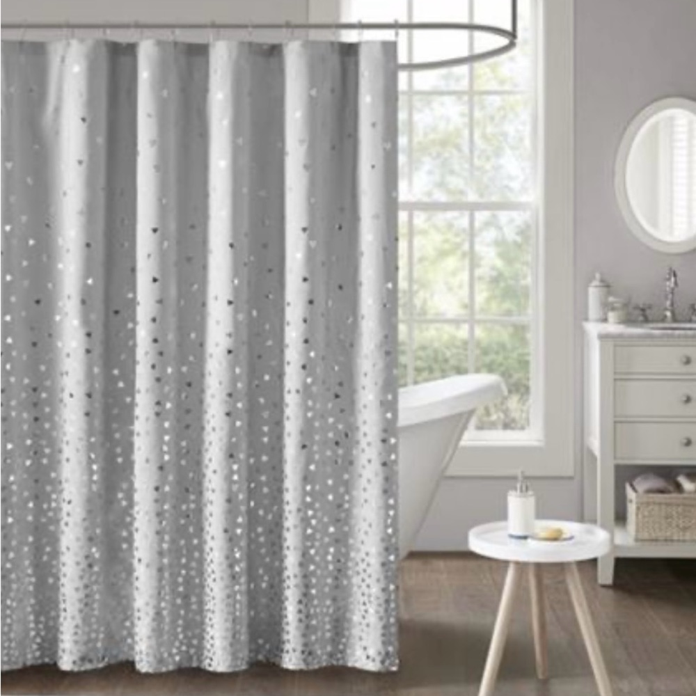 Intelligent Design Liv Printed Shower Curtain Gray/Silver